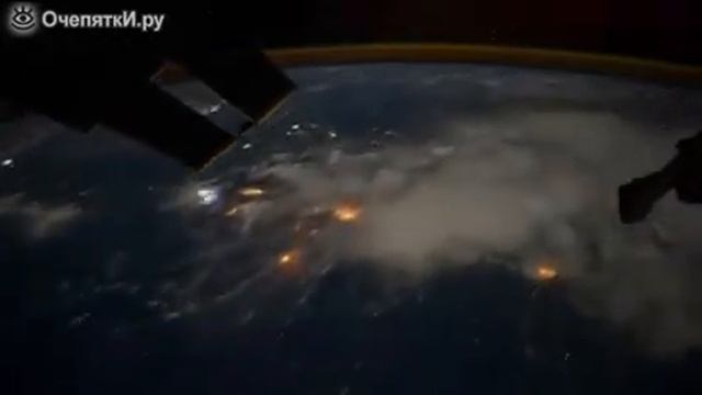 Планета Земля -- вид из космоса смотреть онлайн