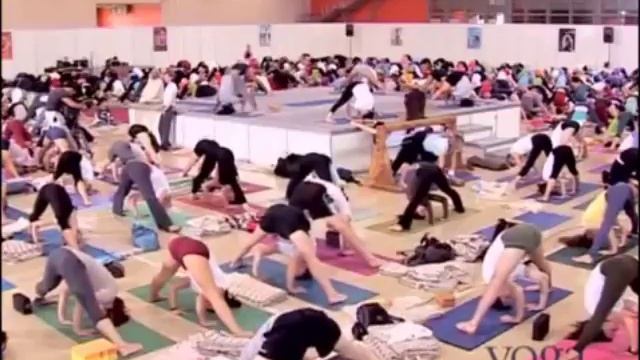 Прасарита Падоттанасана / Наклоны к ногам /Подробное поянение БКС Айенгар / Йога для начинающих смотреть онлайн