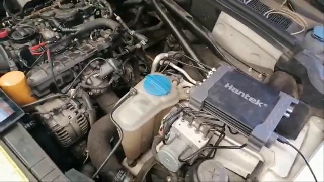 Diagnostico de posición de árbol de levas y cigüeñal a Audi Q5 смотреть онлайн