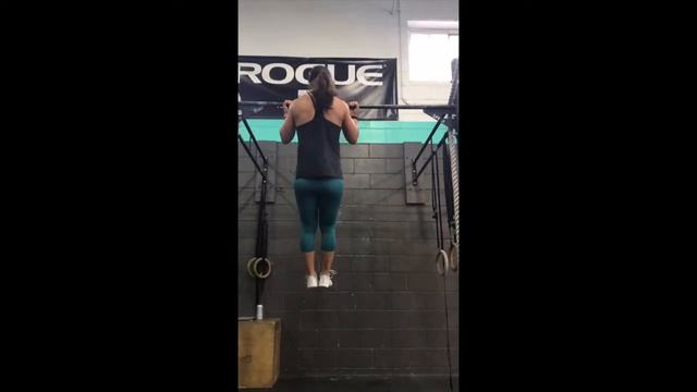 Chin Up смотреть онлайн