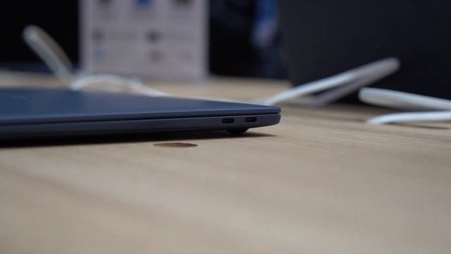 Huawei MateBook X Pro with 12th Gen Intel CPU inside Hands-on! смотреть онлайн