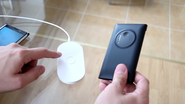 Все плюсы и минусы беспроводной зарядки смотреть онлайн