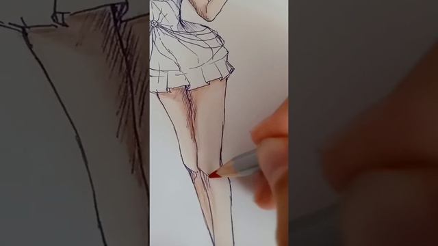 Рисую девушку? #рисование #скетчбук #карандаши смотреть онлайн