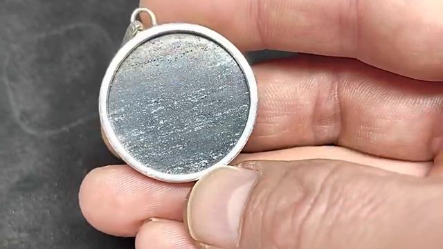 Уткинит дуплетом с горным хрусталем. Кулон смотреть онлайн