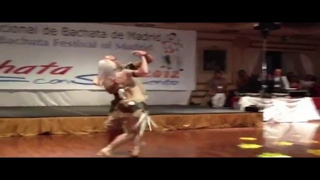 Albir Rojas & Sara Lopez - bachata con sentimiento - KIZOMBA смотреть онлайн