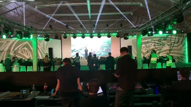 Ведущий Забелин Антон и UPM смотреть онлайн