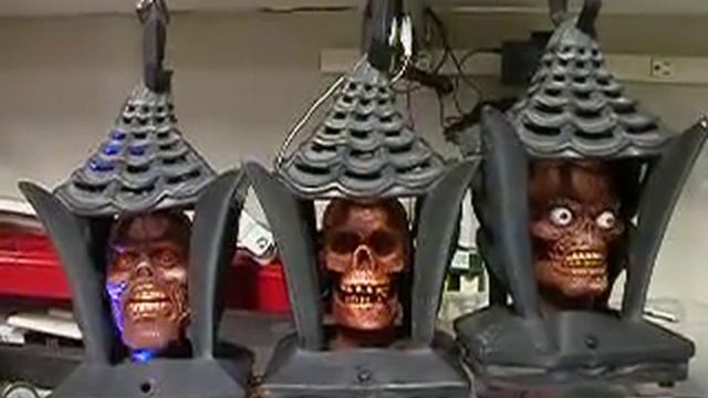 3 Talking Heads, Warning A смотреть онлайн