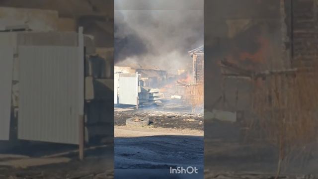 Ирбит?Очень страшный пожар ? ? ? 25.04.23на ул.Калинина смотреть онлайн