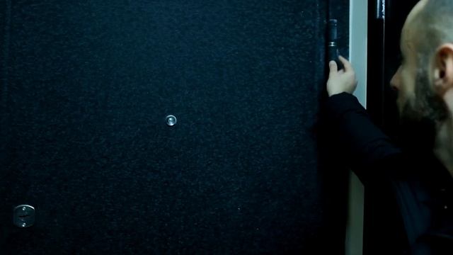 НИКОГДА НЕ ПОКУПАЙ такую входную дверь! / Обзор входных дверей в квартиру смотреть онлайн