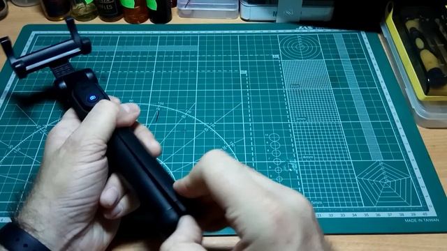 Селфи палка(трипод) от XIAOMI с кнопкой блютуз. смотреть онлайн