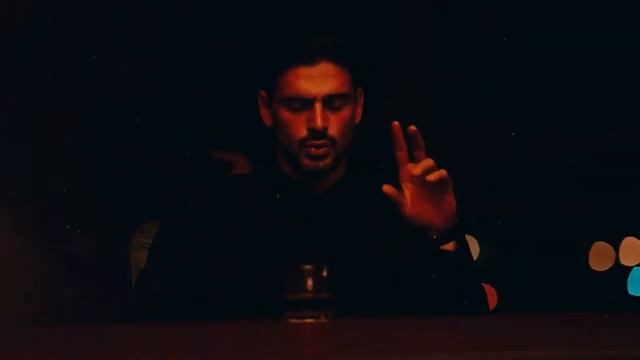 Massimo Torricelli // I see red смотреть онлайн