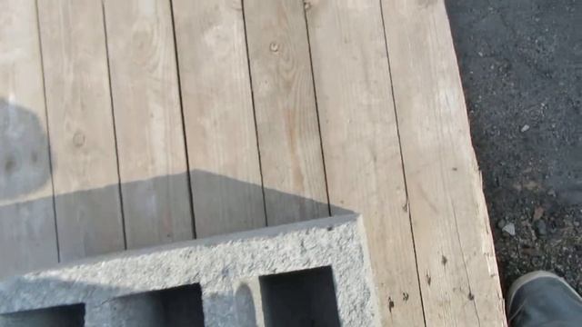 Шлакоблок который устоял... :) смотреть онлайн