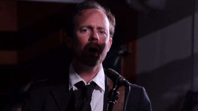 UM DOIS - LATIN THE MOOD feat. Simone Moreno смотреть онлайн