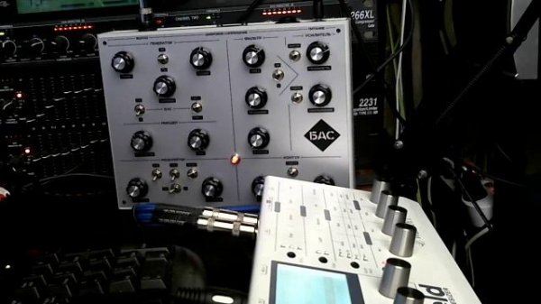 *Тема из Терминатора* (Terminator Theme)Live(Живая запись)Аналоговые синтезаторы(Analog Synthesizer