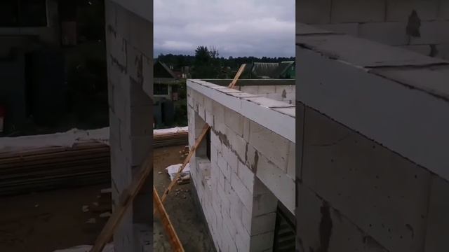 Дом шале Shale, строим сами разноскатная крыша / Chalet-style house, we build ourselves смотреть онлайн