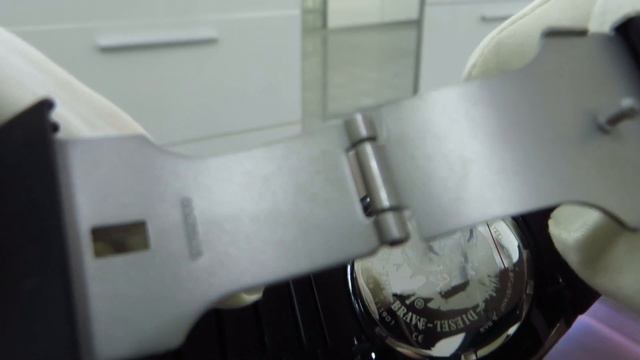 Diesel Stigg DZ1886 смотреть онлайн