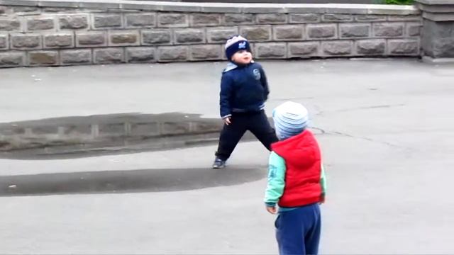 Малых качает под Drum N Bass) смотреть онлайн