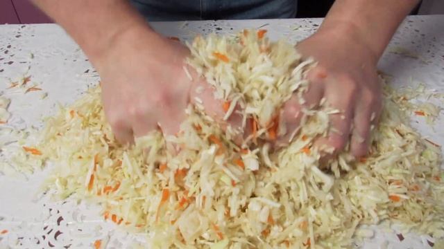 Квашенная капуста в собственном соку. Лучший рецепт квашенной капусты за три дня. Мужская Кухня. смотреть онлайн