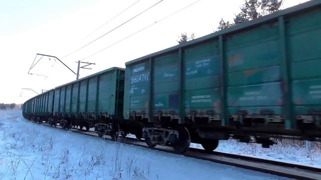 "Зимняя сказка". ВЛ11-341 А/343 с грузовым поездом смотреть онлайн