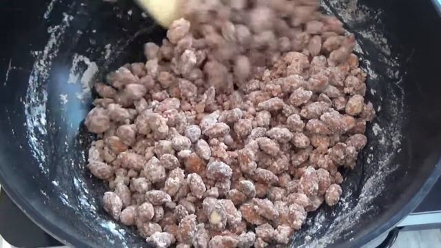 Жареный Миндаль в сахаре-Рождественские орешки смотреть онлайн