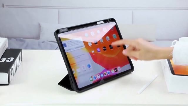 iPad Air 4th Generation 10.9 Inch 2020 with Pencil Holder смотреть онлайн