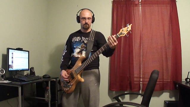 Judas Priest - The Green Manalishi (Bass cover) смотреть онлайн