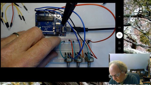 U1M10 video1. Controlling a common anode triColor LED with three potentiometers. смотреть онлайн
