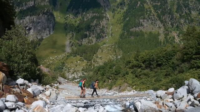 Adventures In The Swiss Mountains смотреть онлайн
