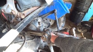 Кудой заливать и проверять масло в гидравлике Синтай 220