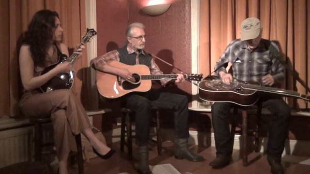 Cedric Thorose with Leanne Thorose & Frank Weston - I'm Sitting on Top of The World смотреть онлайн
