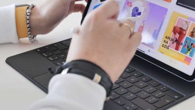 iPad Pro 12.9 z Apple M1 | Czyli jak pożegnałem się z laptopem! смотреть онлайн