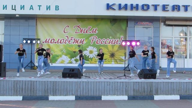 Хореографический коллектив Зазеркалье, Чернянка - Малявка смотреть онлайн