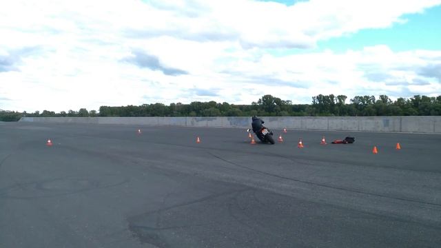 Gymkhana GP 2018 stage2 / Kraft Honda CB400SFV/ heat 1 смотреть онлайн