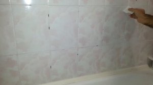 Как заменить между плиток затирку в ванной комнате. Фуга  Зафуговать.