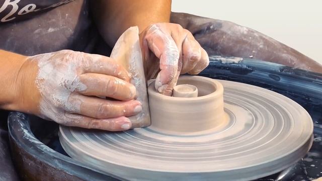 Как сделать крышку из глины прямым способом на круге смотреть онлайн