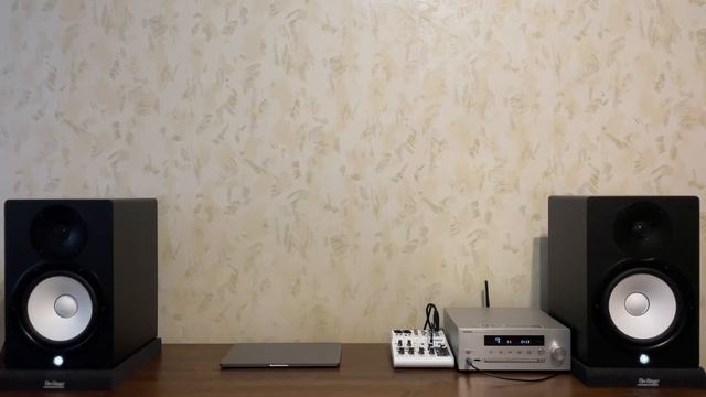 Мониторы Yamaha HS8, аудиоинтерфейс AG06, проигрыватель CRX-N470 - Madonna “You”ll see” смотреть онлайн