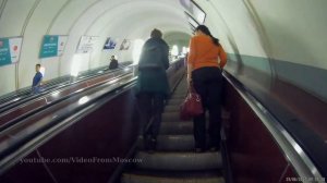 Станция метро "Боровицкая", выход в город // 25.06.2017