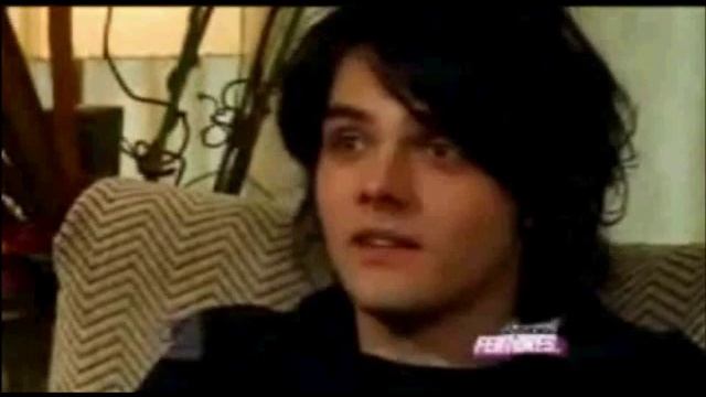 Gerard Way has sass смотреть онлайн