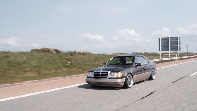 STREETPOINT Ft Patrick's Mercedes W124 C300 Airride