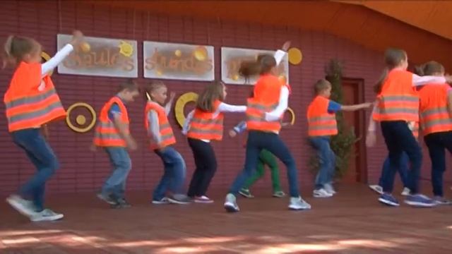 Первого июня в Вентспилсе — детский праздник «Солнечные часы в городе» смотреть онлайн