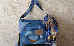 Сумка из старых джинсов.