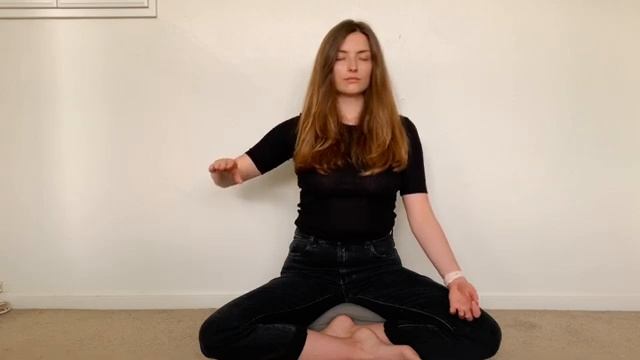 Дышим циклично • Медитация «Сядь, подыши» смотреть онлайн