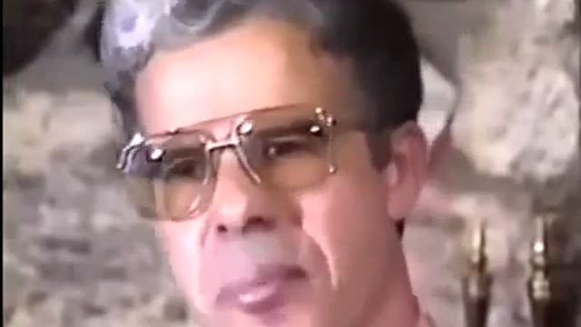 За дверью Проникновение иезуитов смотреть онлайн