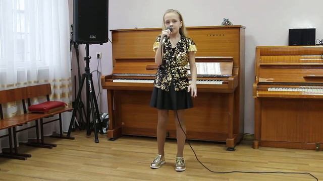 Кулик Екатерина, 9 лет, "Маленький блюз" - А.Кожикина. смотреть онлайн