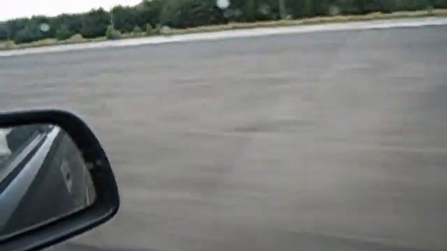 kawasaki gpz 1000 rx vs opel vectra 2.0 GT смотреть онлайн