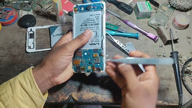 Mobile Hardware Lesson 10 | Bsi लाइन खराब होने पर फोन को कैसे ठीक करे | Lava Z60 Auto Power Off Fix смотреть онлайн