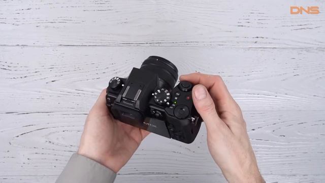 Распаковка фотоаппарата Panasonic Lumix G7K kit 14-42mm / Unboxing Panasonic Lumix G7K kit 14-42mm смотреть онлайн