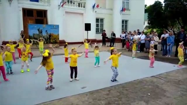 Утренняя зарядка выходного дня смотреть онлайн
