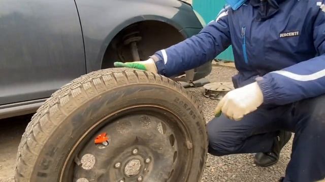 Замена колеса. Пошаговая инструкция. смотреть онлайн