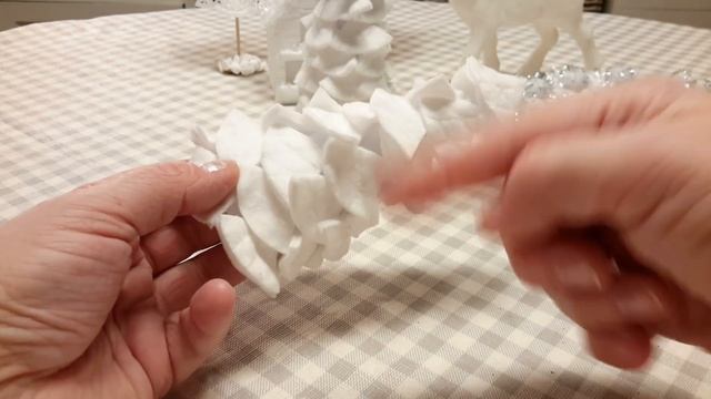 DIY ЗИМНИЕ ПОДЕЛКИ ИЗ ВАТНЫХ ДИСКОВ / ЛЕНТ И ПОМПОНОВ ... смотреть онлайн